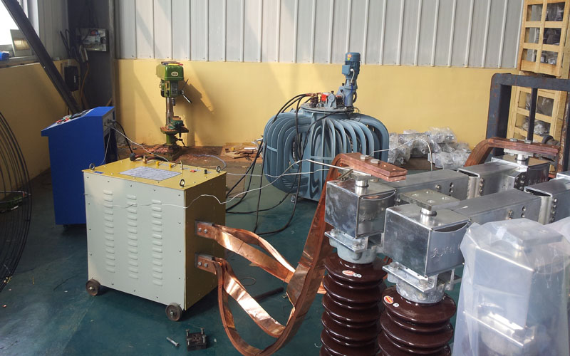 三新电力大电流发生器现场试验图