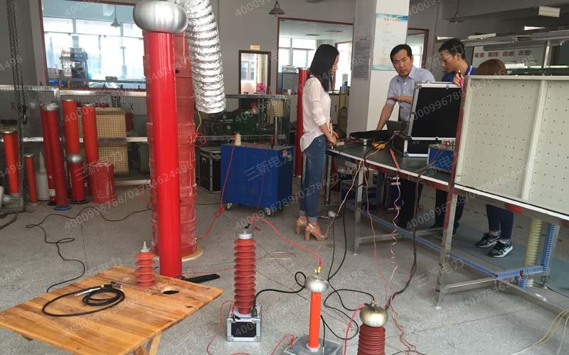 韩国客户到三新验收定制直流高压发生器