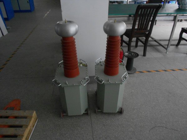 油浸式试验变压器1