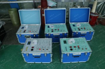 热烈祝贺三新又一批电力测试设备出厂完成