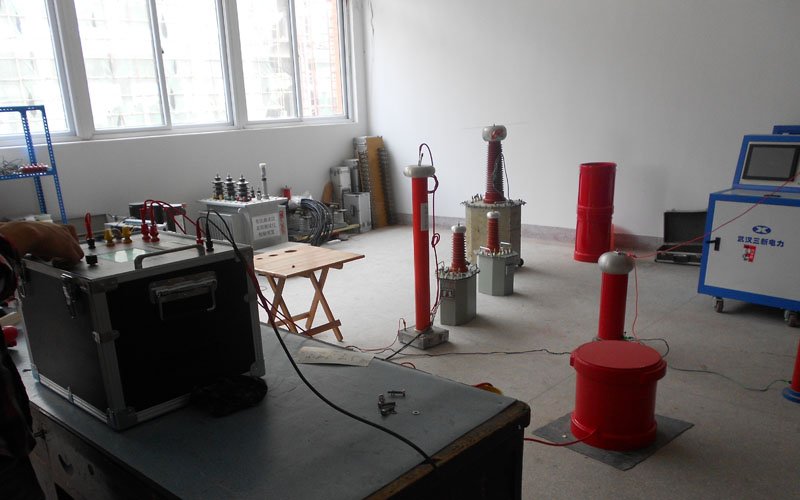 串联谐振分压器