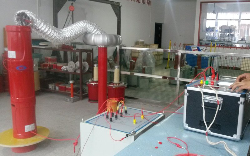 串联谐振测交流耐压现场试验图